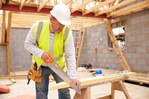 Carpenter in Abu Dhabi